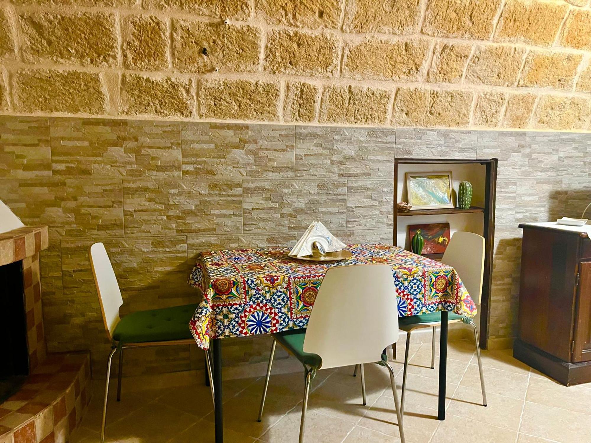 Apartamento Cattleya Mola di Bari Exterior foto